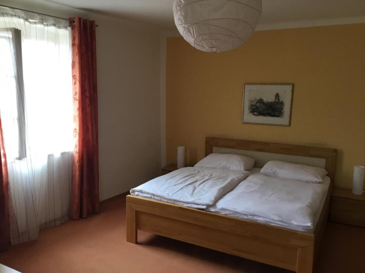 Pension Altes Rathaus Durnstein Bagian luar foto